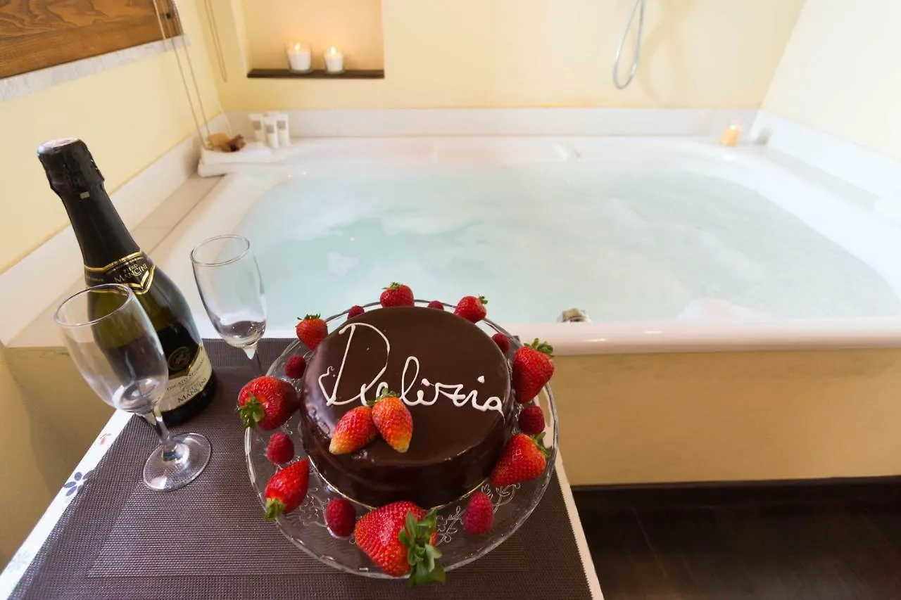 Romantic Suite Canelles Cagliari 0*,  Italie